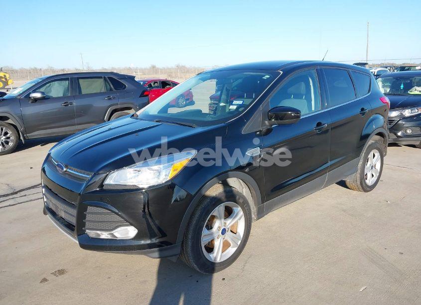 Photo 2 of 2016 Ford Escape SE (VIN 1FMCU0G74GUC91766)