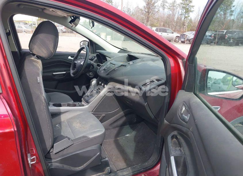 Photo 5 of 2015 Ford Escape SE (VIN 1FMCU0G75FUA37921)