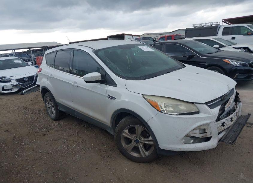 2015 Ford Escape SE (VIN 1FMCU0G75FUA42259) main photo