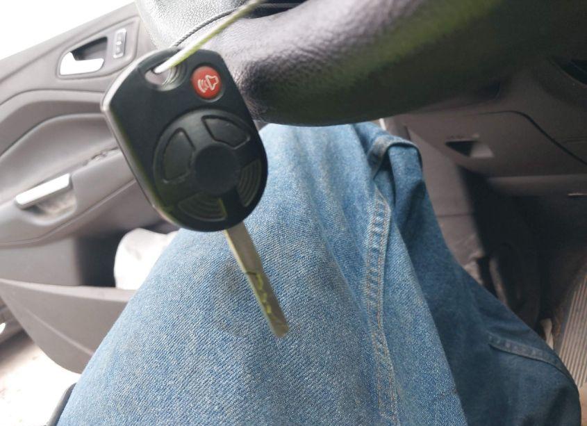 Photo 11 of 2015 Ford Escape SE (VIN 1FMCU0G75FUA42259)