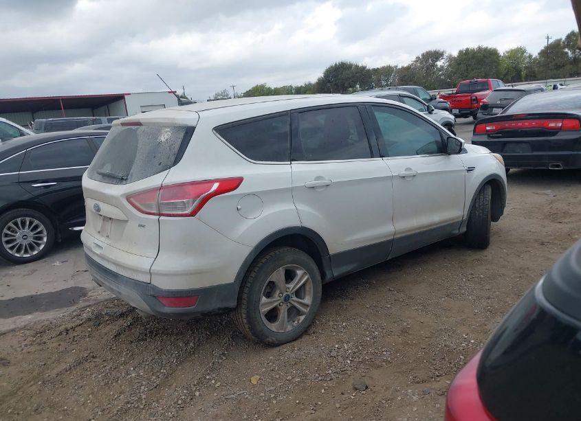 Photo 4 of 2015 Ford Escape SE (VIN 1FMCU0G75FUA42259)
