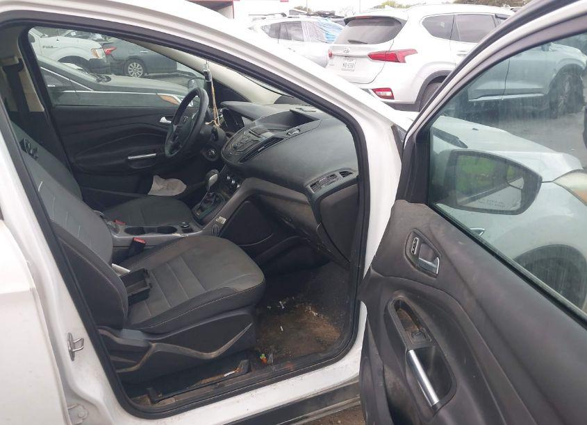 Photo 5 of 2015 Ford Escape SE (VIN 1FMCU0G75FUA42259)