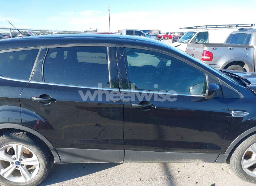 Photo 13 of 2015 Ford Escape SE (VIN 1FMCU0G75FUB93005)