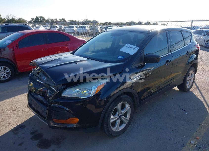 Photo 2 of 2015 Ford Escape SE (VIN 1FMCU0G75FUB93005)