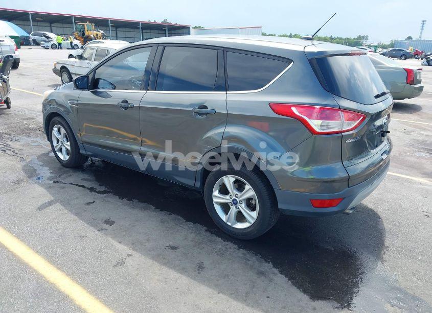 Photo 3 of 2015 Ford Escape SE (VIN 1FMCU0G75FUC20011)