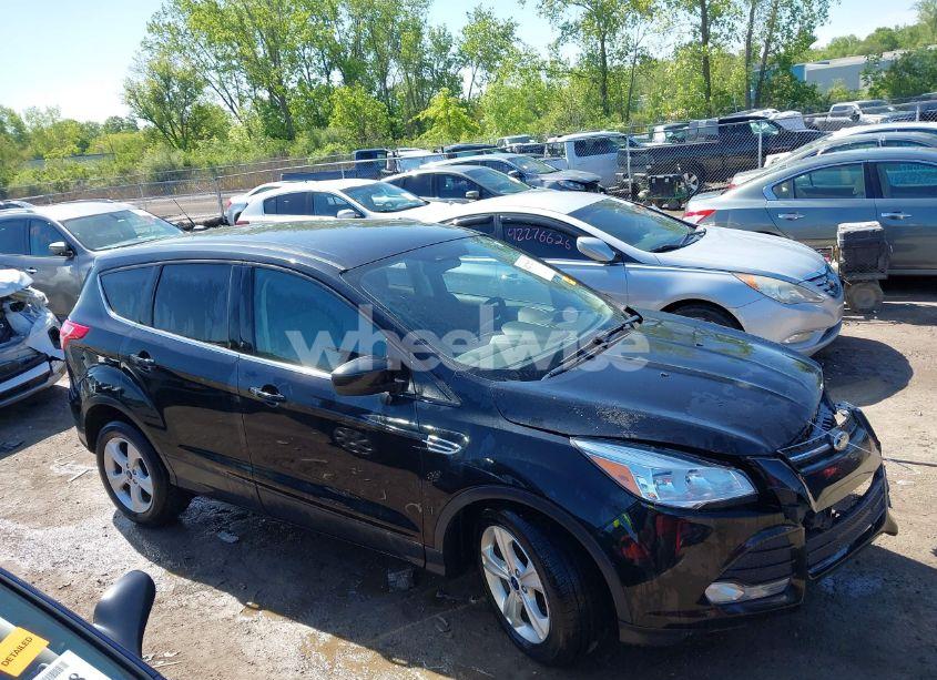 Photo 13 of 2015 Ford Escape SE (VIN 1FMCU0G75FUC22258)