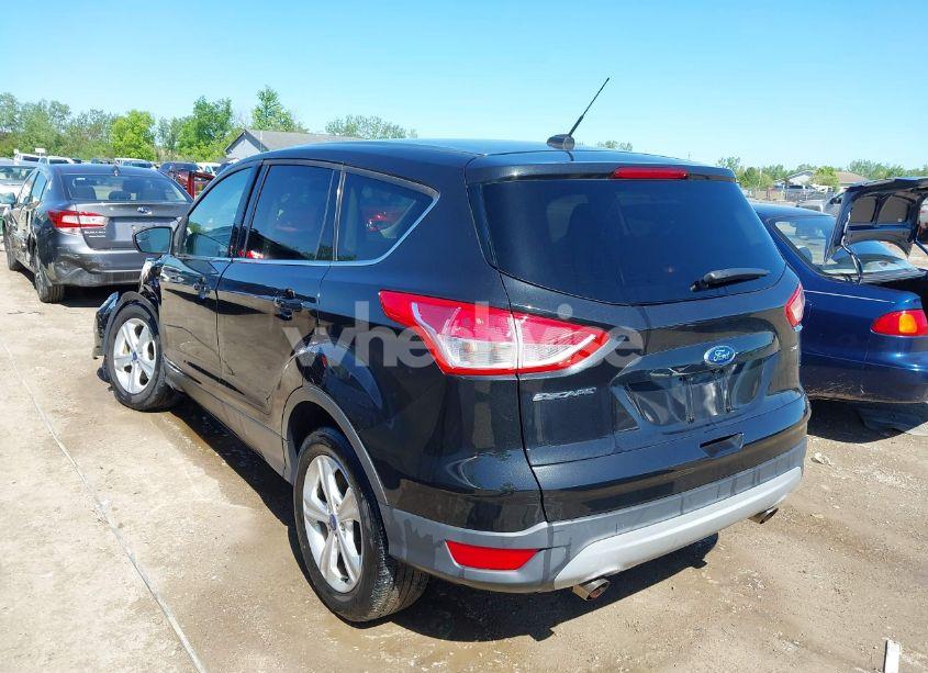 Photo 3 of 2015 Ford Escape SE (VIN 1FMCU0G75FUC22258)