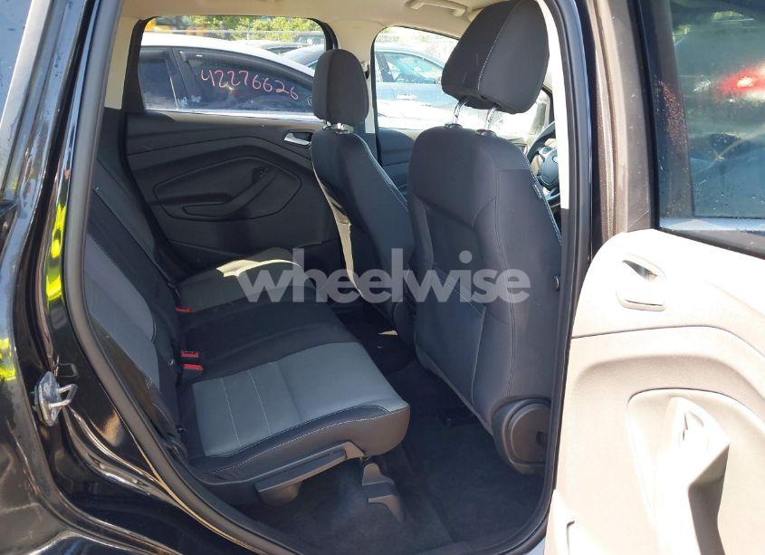 Photo 8 of 2015 Ford Escape SE (VIN 1FMCU0G75FUC22258)