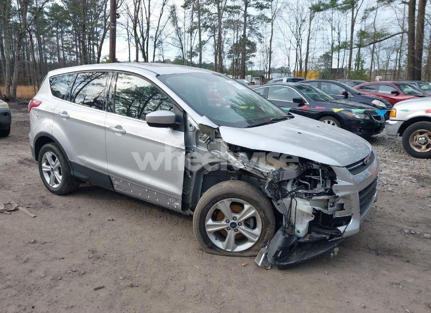 2016 Ford Escape SE (VIN 1FMCU0G75GUA73903) main photo