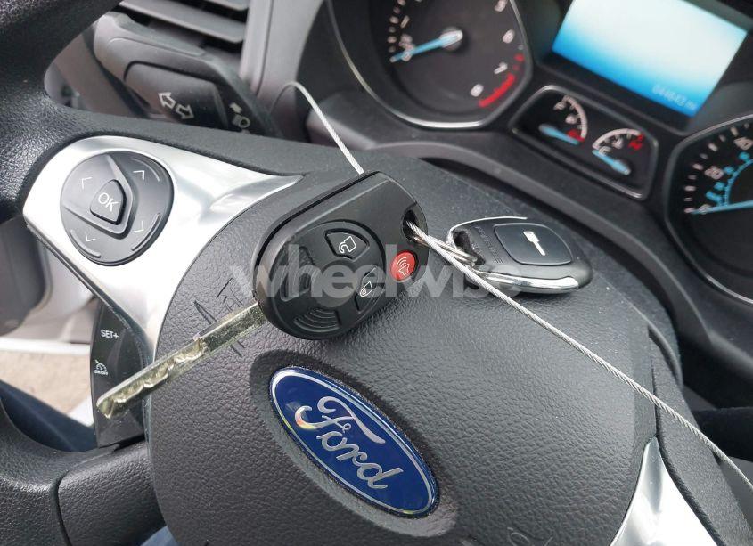 Photo 11 of 2016 Ford Escape SE (VIN 1FMCU0G75GUA73903)