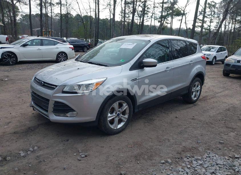 Photo 2 of 2016 Ford Escape SE (VIN 1FMCU0G75GUA73903)