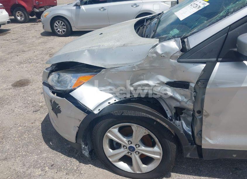 Photo 6 of 2016 Ford Escape SE (VIN 1FMCU0G75GUB56571)