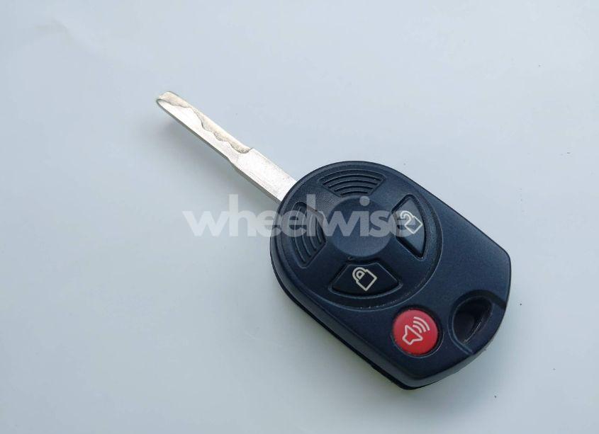 Photo 11 of 2016 Ford Escape SE (VIN 1FMCU0G75GUB57820)