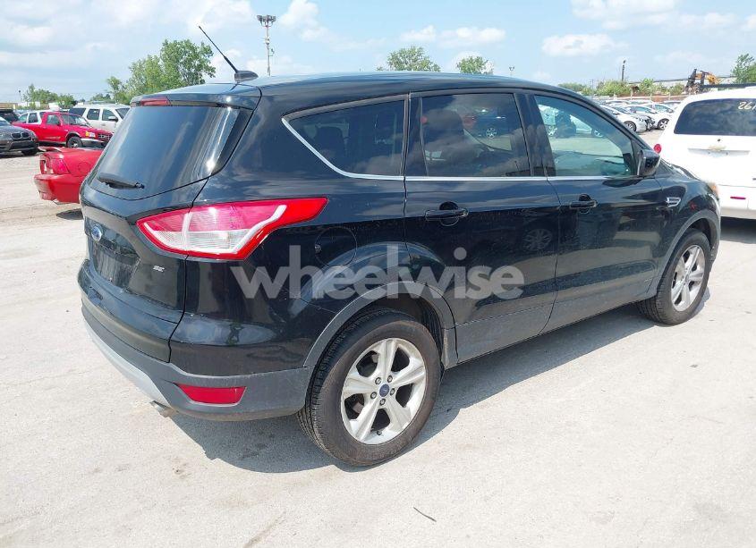 Photo 4 of 2016 Ford Escape SE (VIN 1FMCU0G75GUB57820)