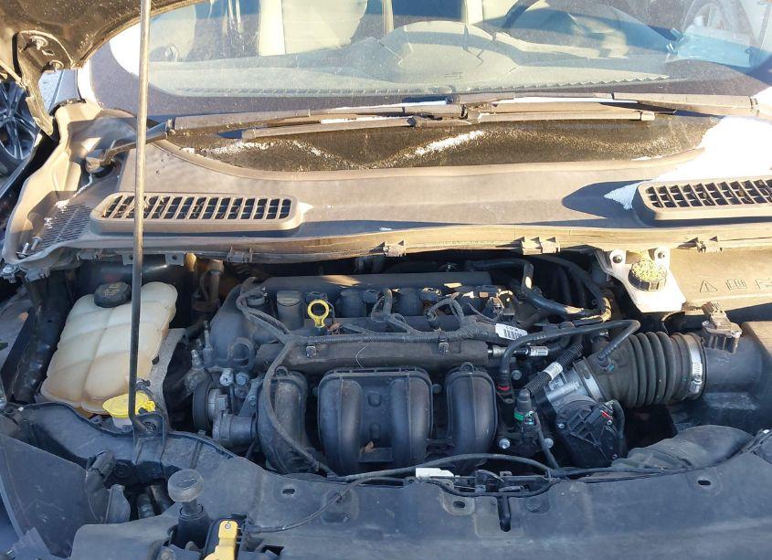 Photo 10 of 2016 Ford Escape SE (VIN 1FMCU0G75GUB68493)