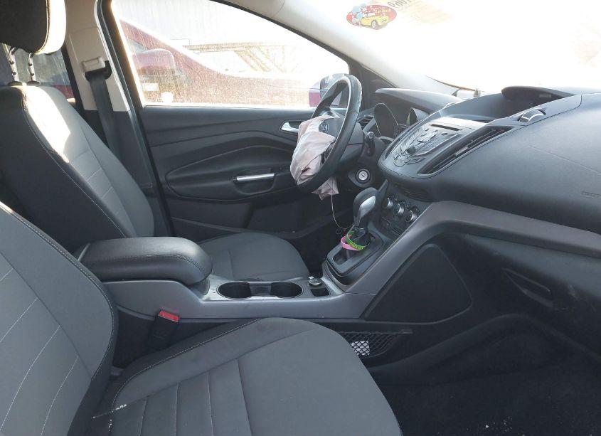 Photo 5 of 2016 Ford Escape SE (VIN 1FMCU0G75GUB68493)