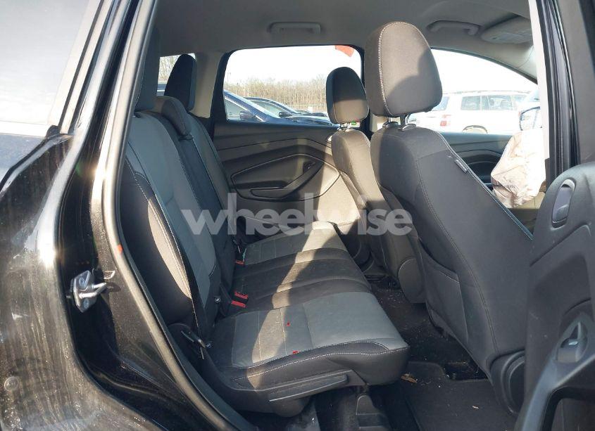 Photo 8 of 2016 Ford Escape SE (VIN 1FMCU0G75GUC64382)