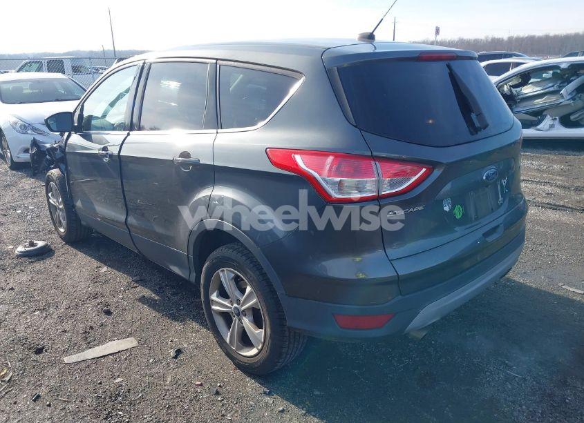 Photo 3 of 2016 Ford Escape SE (VIN 1FMCU0G75GUC85491)