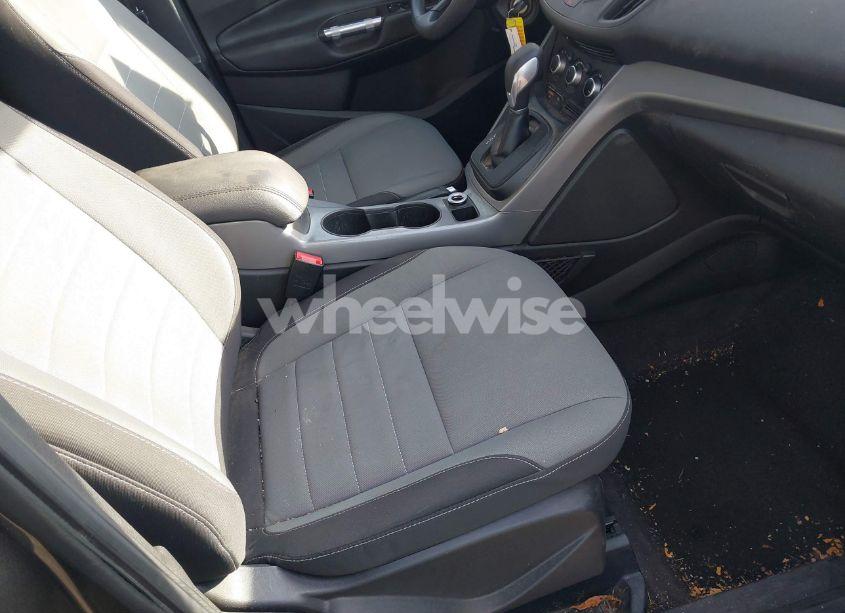 Photo 5 of 2016 Ford Escape SE (VIN 1FMCU0G75GUC85491)