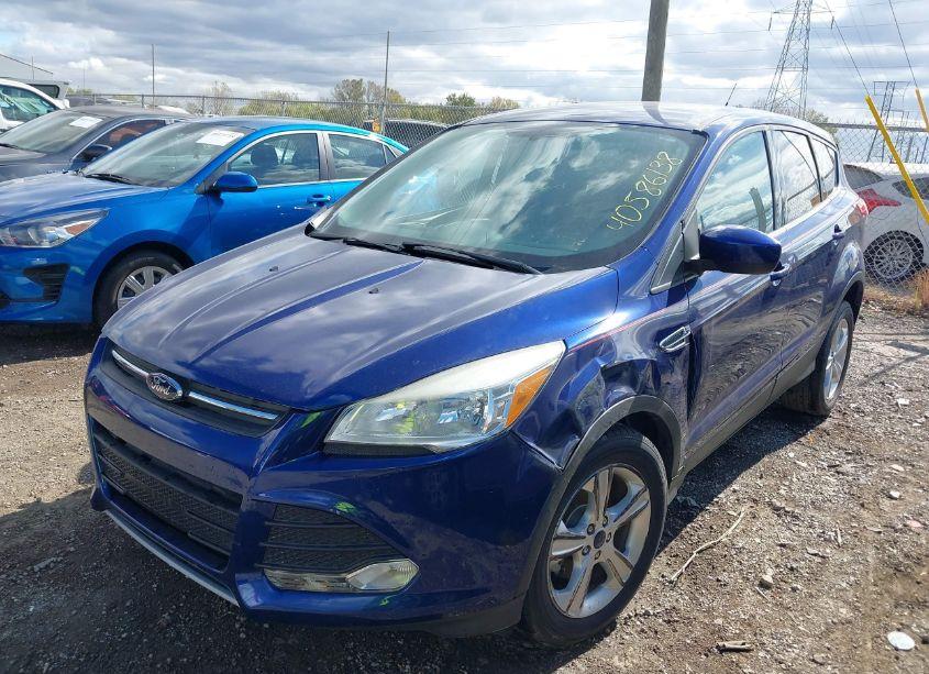Photo 2 of 2015 Ford Escape SE (VIN 1FMCU0G76FUA76243)
