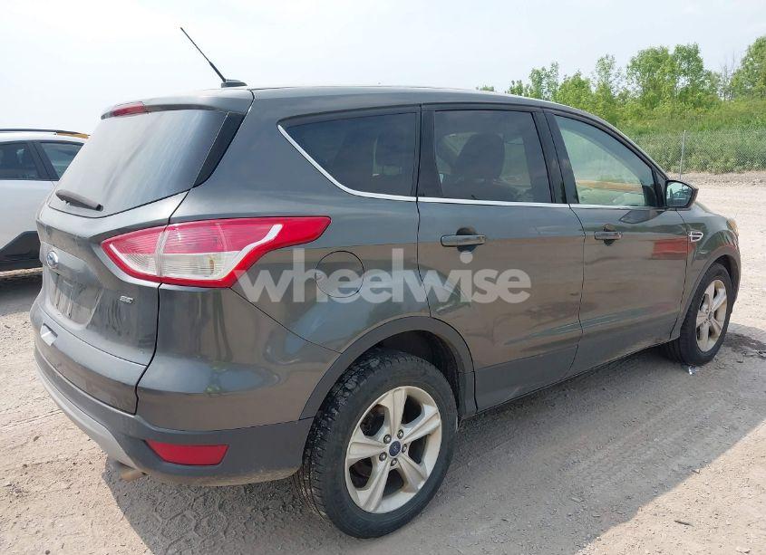 Photo 4 of 2015 Ford Escape SE (VIN 1FMCU0G76FUC10071)