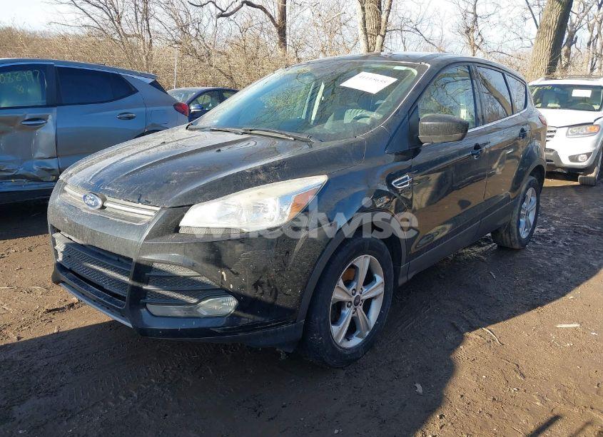 Photo 2 of 2016 Ford Escape SE (VIN 1FMCU0G76GUA50212)