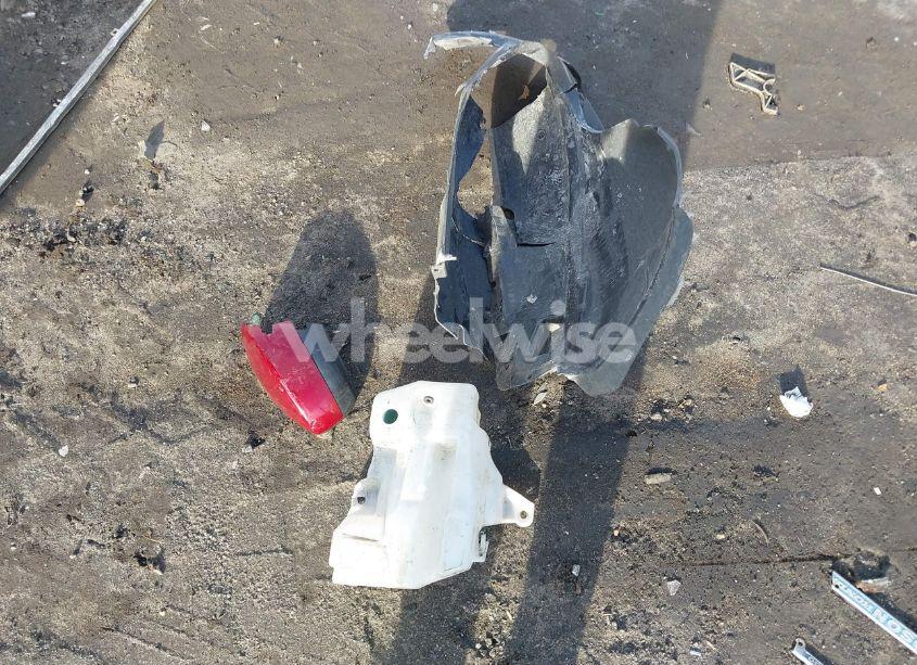 Photo 12 of 2016 Ford Escape SE (VIN 1FMCU0G76GUB31579)