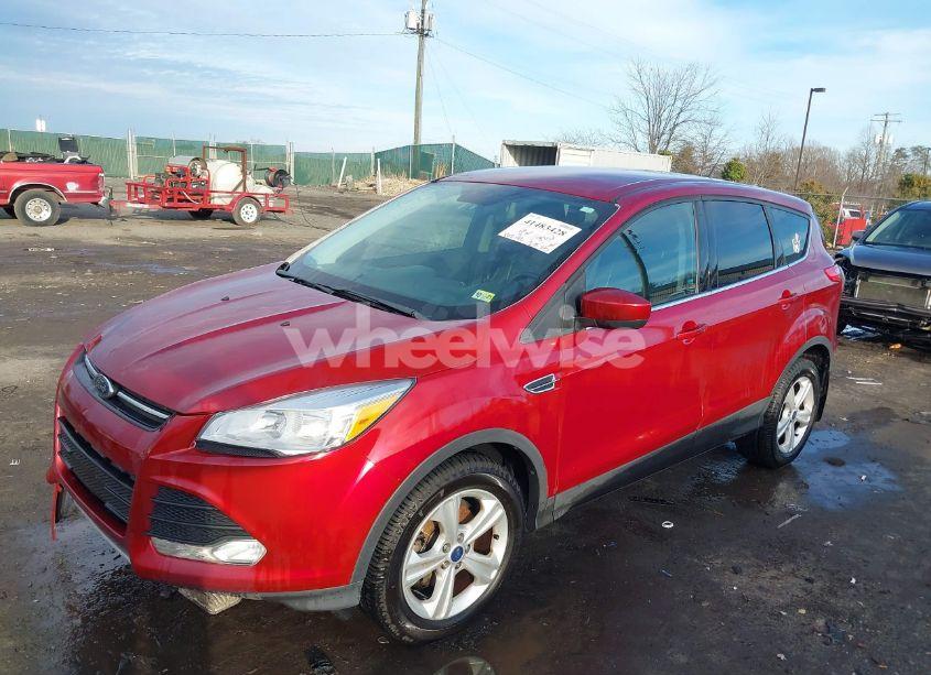 Photo 2 of 2016 Ford Escape SE (VIN 1FMCU0G76GUB31579)