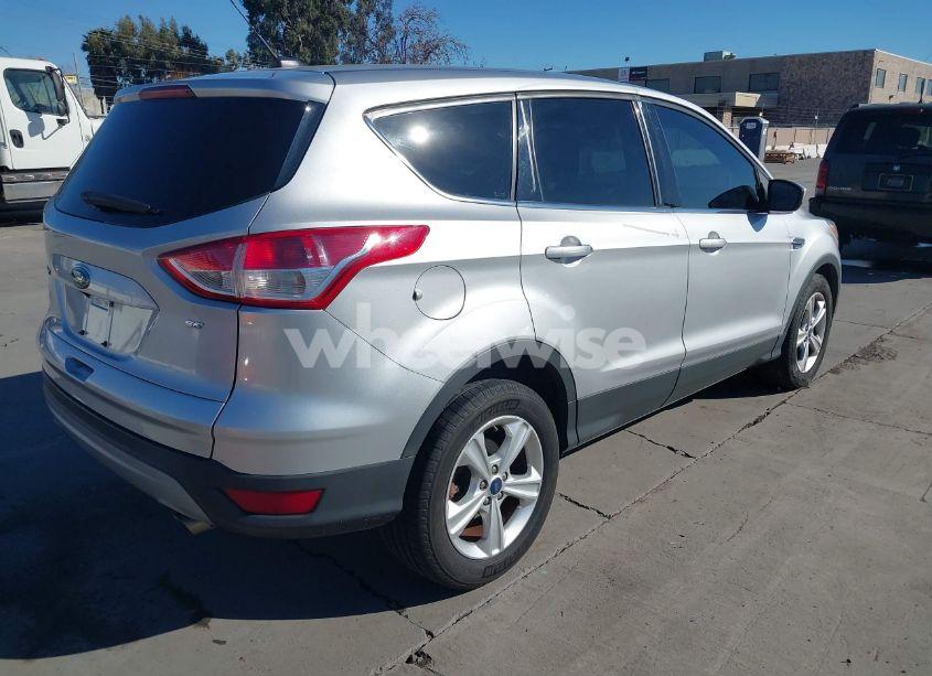 Photo 4 of 2016 Ford Escape SE (VIN 1FMCU0G76GUC09732)