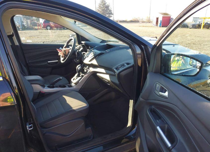 Photo 5 of 2015 Ford Escape SE (VIN 1FMCU0G77FUA65557)