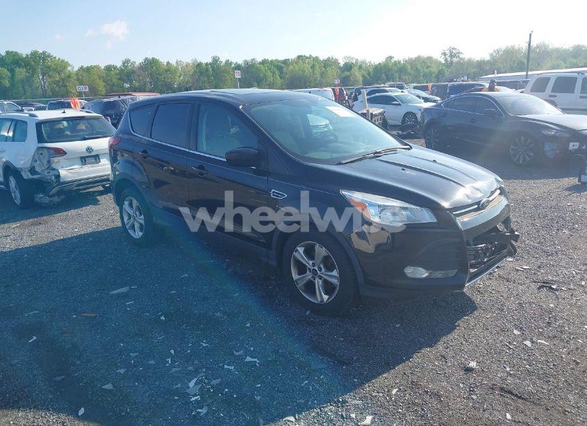 2015 Ford Escape SE (VIN 1FMCU0G77FUA86747) main photo