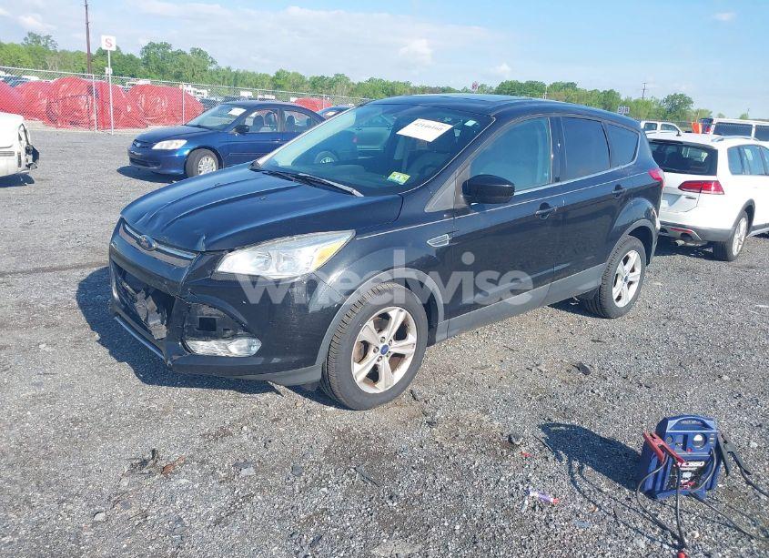 Photo 2 of 2015 Ford Escape SE (VIN 1FMCU0G77FUA86747)