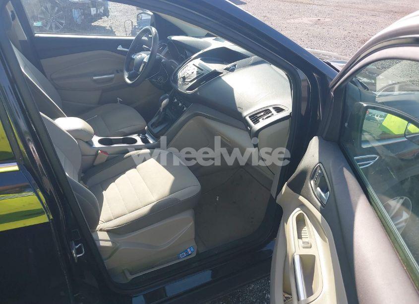 Photo 5 of 2015 Ford Escape SE (VIN 1FMCU0G77FUA86747)