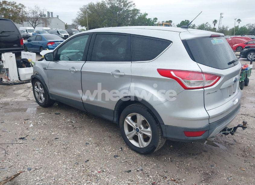 Photo 3 of 2015 Ford Escape SE (VIN 1FMCU0G77FUC01413)