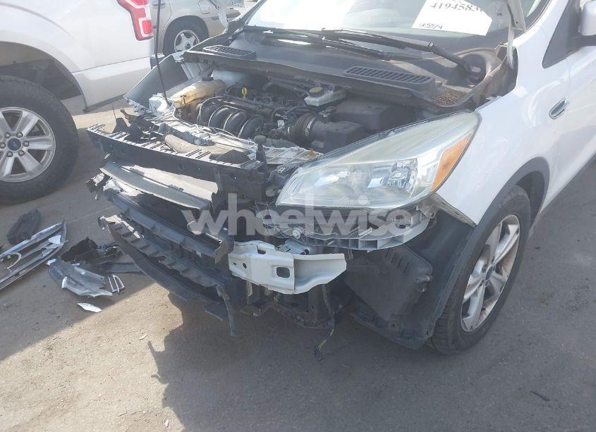 Photo 13 of 2015 Ford Escape SE (VIN 1FMCU0G77FUC26716)