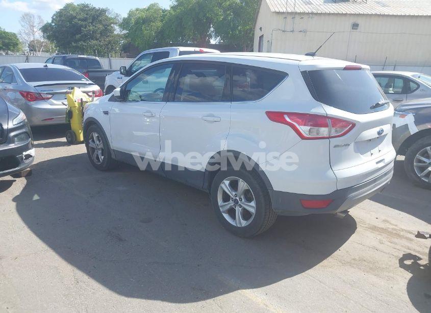 Photo 3 of 2015 Ford Escape SE (VIN 1FMCU0G77FUC26716)