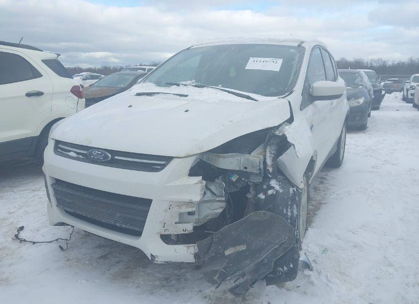 Photo 2 of 2015 Ford Escape SE (VIN 1FMCU0G77FUC57951)