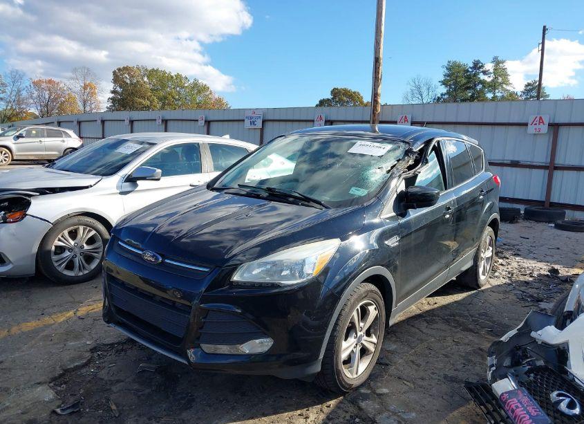 Photo 2 of 2016 Ford Escape SE (VIN 1FMCU0G77GUB11390)