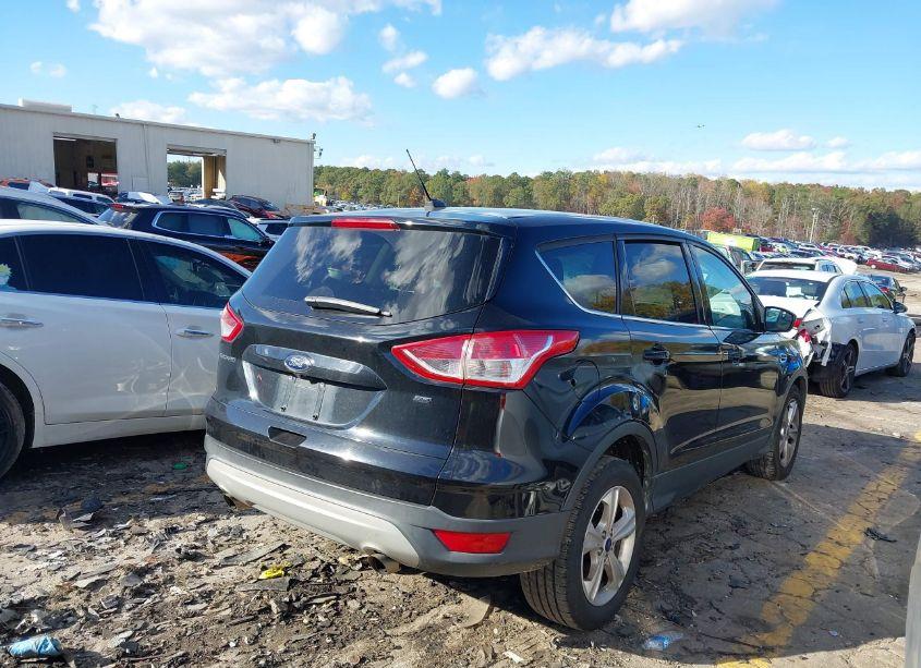 Photo 4 of 2016 Ford Escape SE (VIN 1FMCU0G77GUB11390)