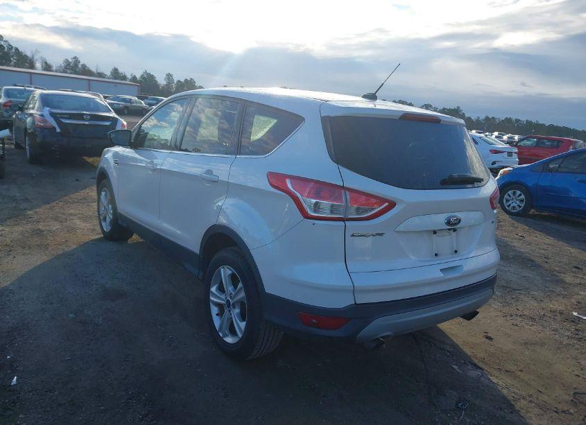Photo 3 of 2016 Ford Escape SE (VIN 1FMCU0G77GUB66938)