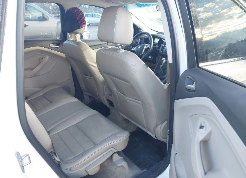 Photo 8 of 2016 Ford Escape SE (VIN 1FMCU0G77GUB66938)