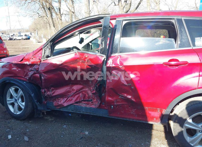 Photo 15 of 2016 Ford Escape SE (VIN 1FMCU0G77GUB67202)