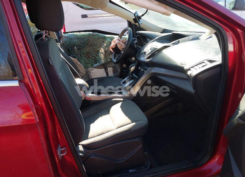 Photo 5 of 2016 Ford Escape SE (VIN 1FMCU0G77GUB67202)