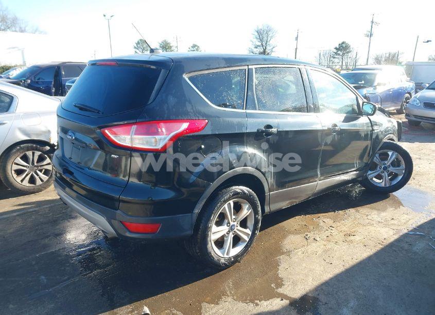 Photo 4 of 2015 Ford Escape SE (VIN 1FMCU0G78FUA12107)