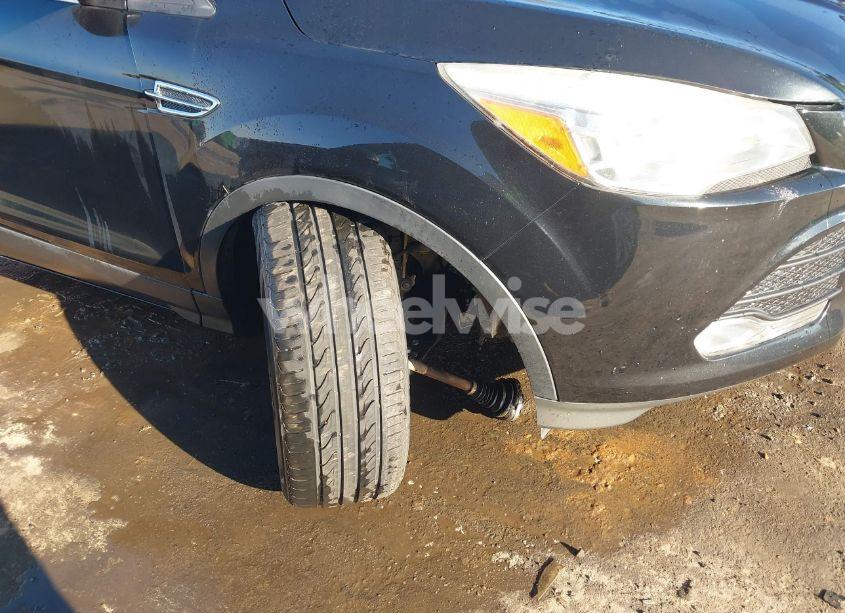 Photo 6 of 2015 Ford Escape SE (VIN 1FMCU0G78FUA12107)