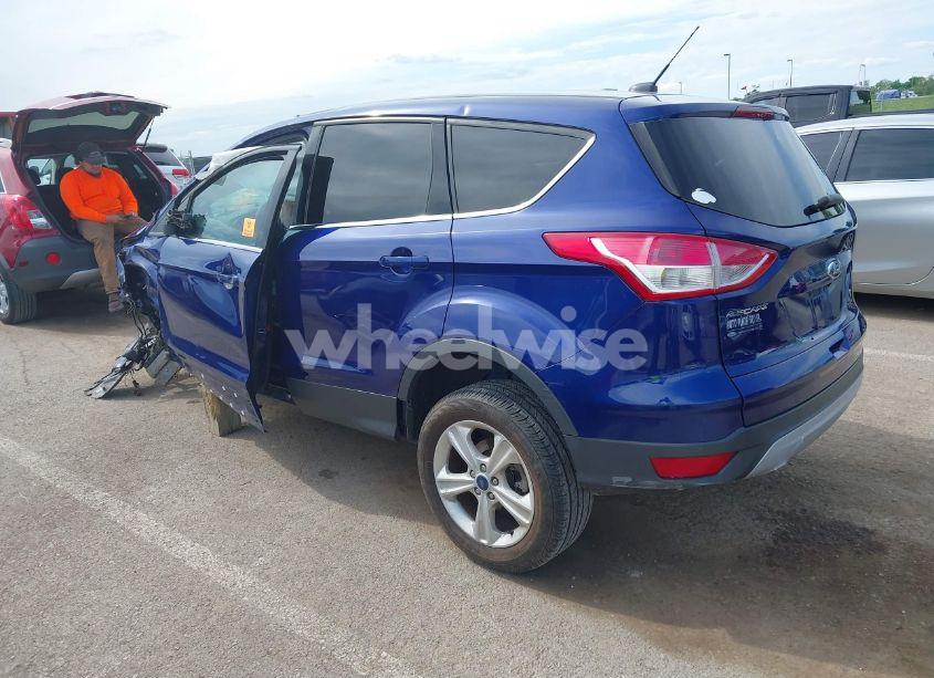 Photo 3 of 2015 Ford Escape SE (VIN 1FMCU0G78FUA78320)
