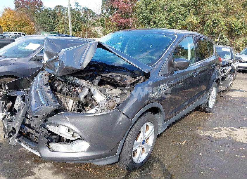 Photo 2 of 2015 Ford Escape SE (VIN 1FMCU0G78FUA86305)