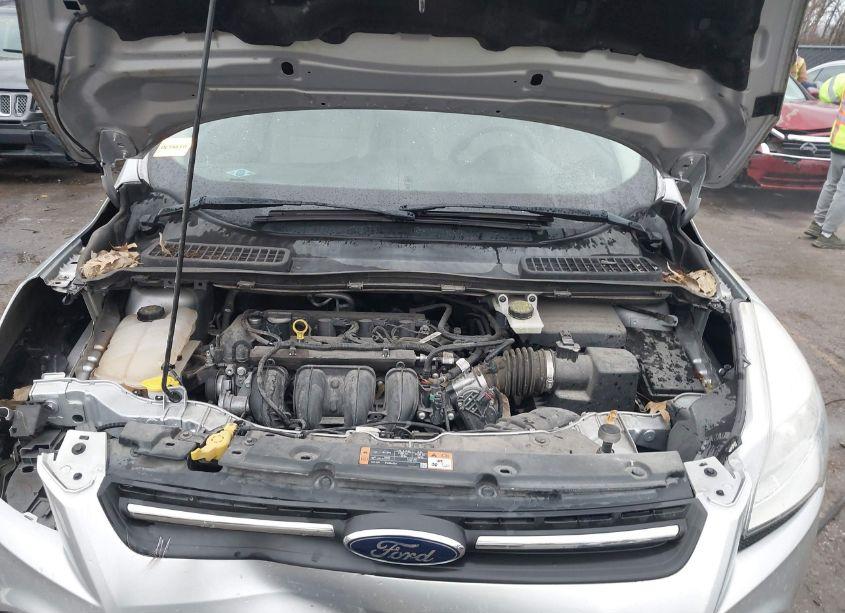 Photo 10 of 2015 Ford Escape SE (VIN 1FMCU0G78FUB29878)