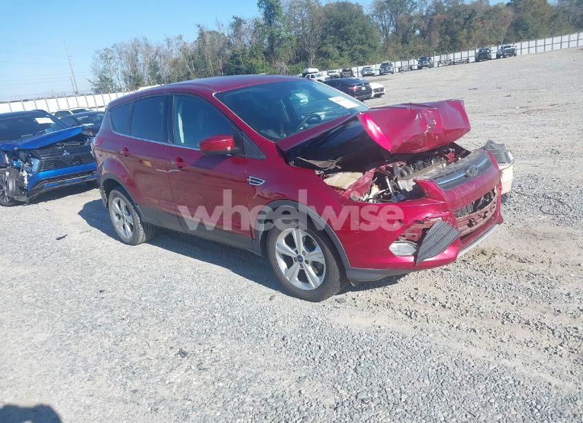 2015 Ford Escape SE (VIN 1FMCU0G78FUC19838) main photo