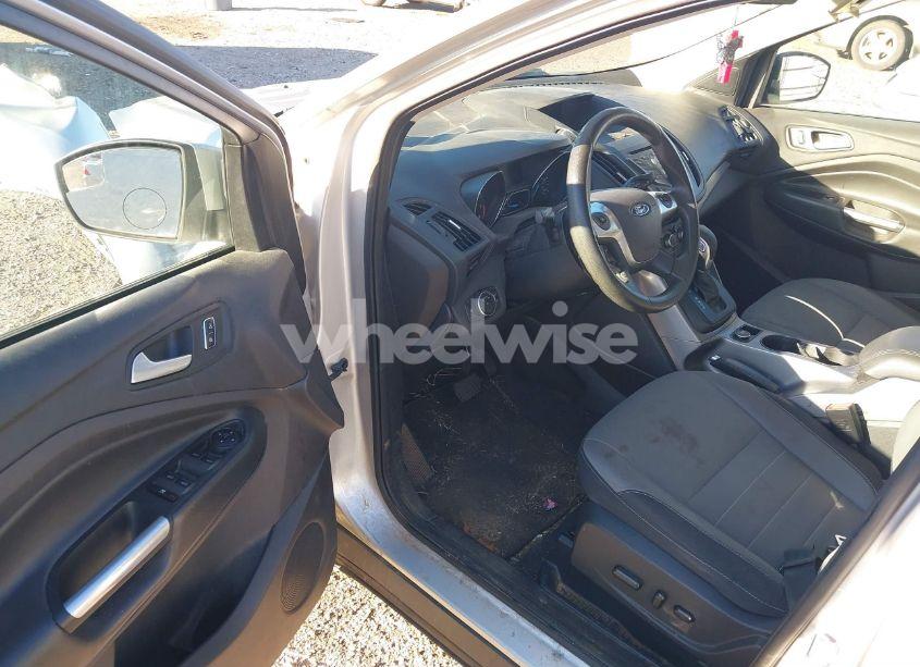 Photo 15 of 2015 Ford Escape SE (VIN 1FMCU0G78FUC35277)